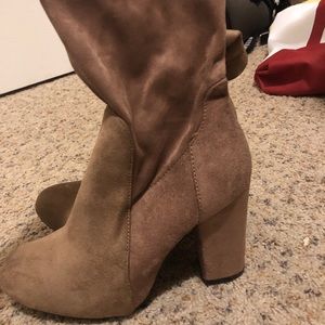 Suede boots